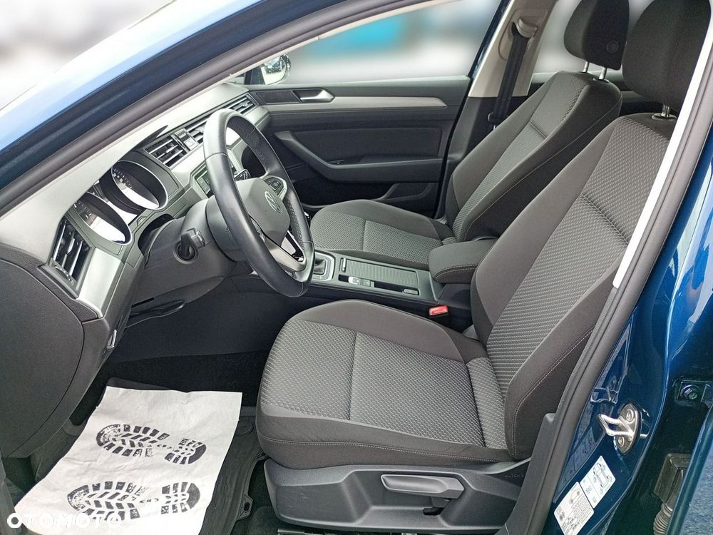 Volkswagen Passat Variant 2.0 TDI EVO Essence - 20
