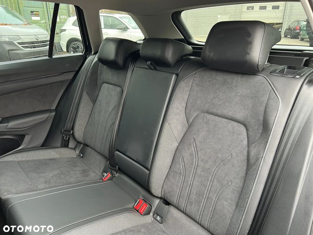 Volkswagen Golf Variant - 7