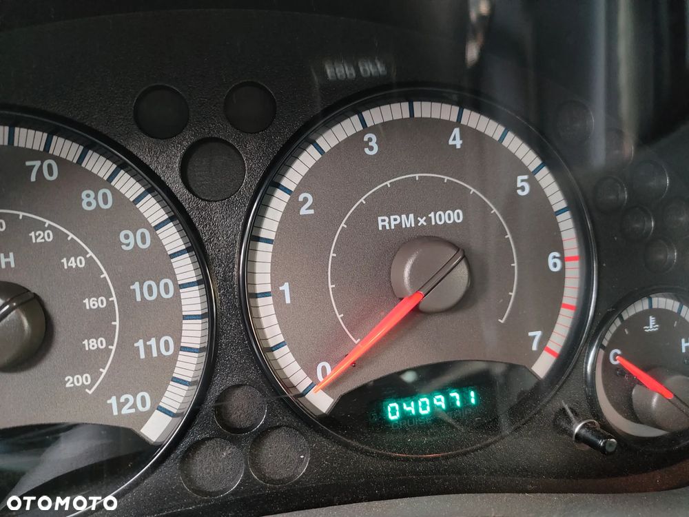 Jeep Liberty - 8