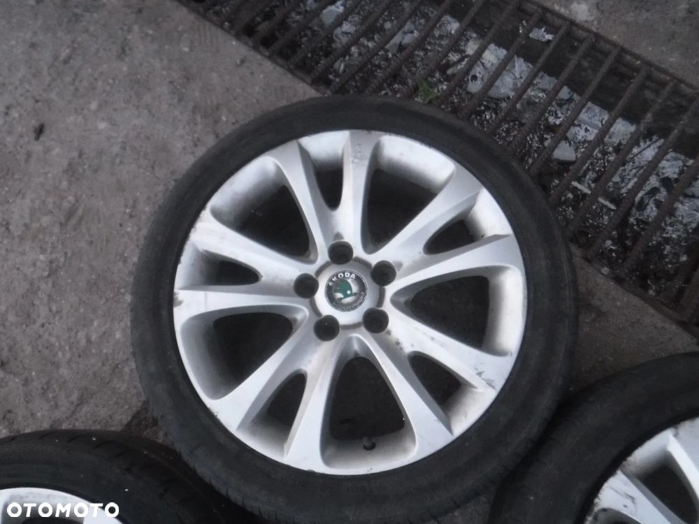 Skoda Octavia Superb Passat Audi A4 A6 VW Seat  alufelgi 17 5X112 - 5