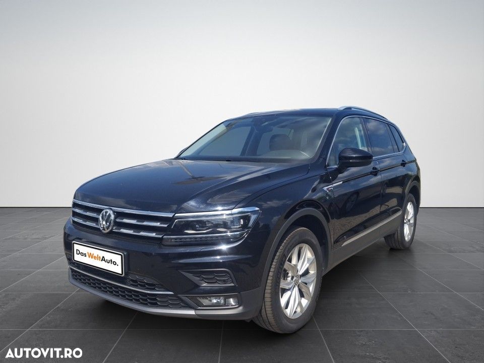 Volkswagen Tiguan - 1