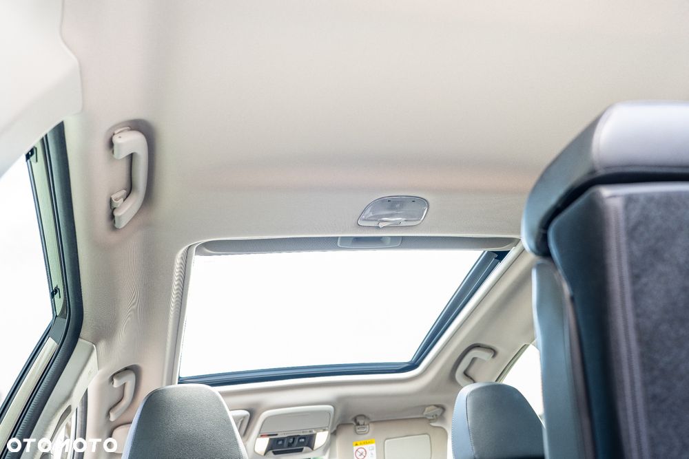 Subaru Forester 2.0i-L Platinum (EyeSight) Lineartronic - 37