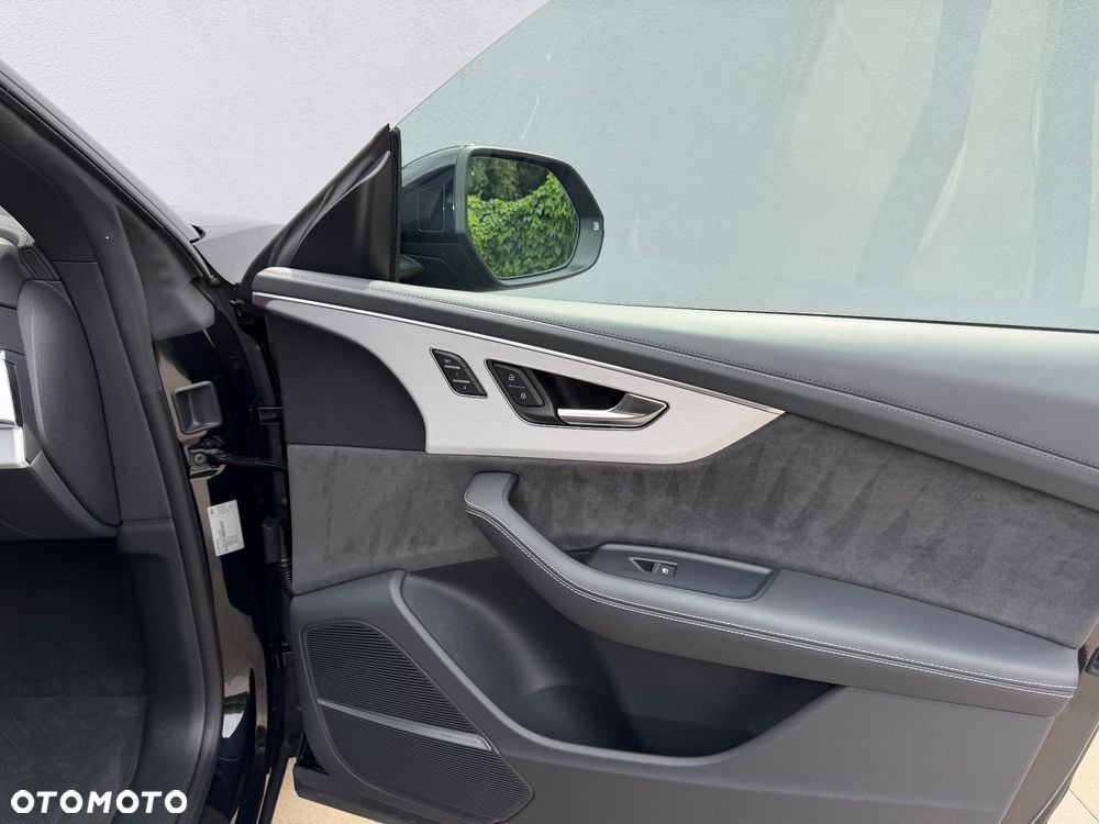 Audi Q8 50 TDI mHEV Quattro Tiptronic - 28
