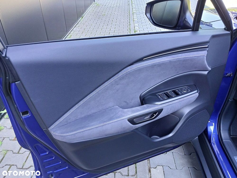 Lexus LBX 1.5 Hybrid Cool AWD - 17