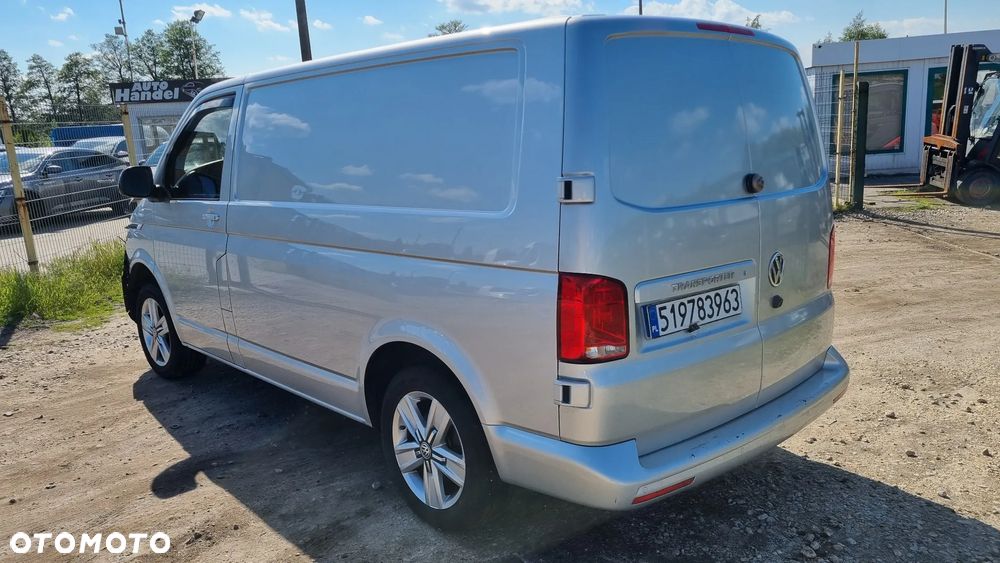 Volkswagen Transporter - 8