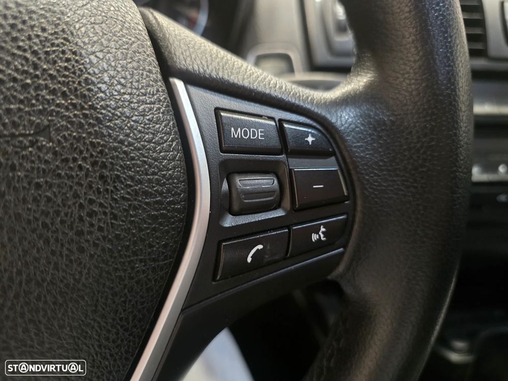 BMW 116 d EfficientDynamics Edition - 34