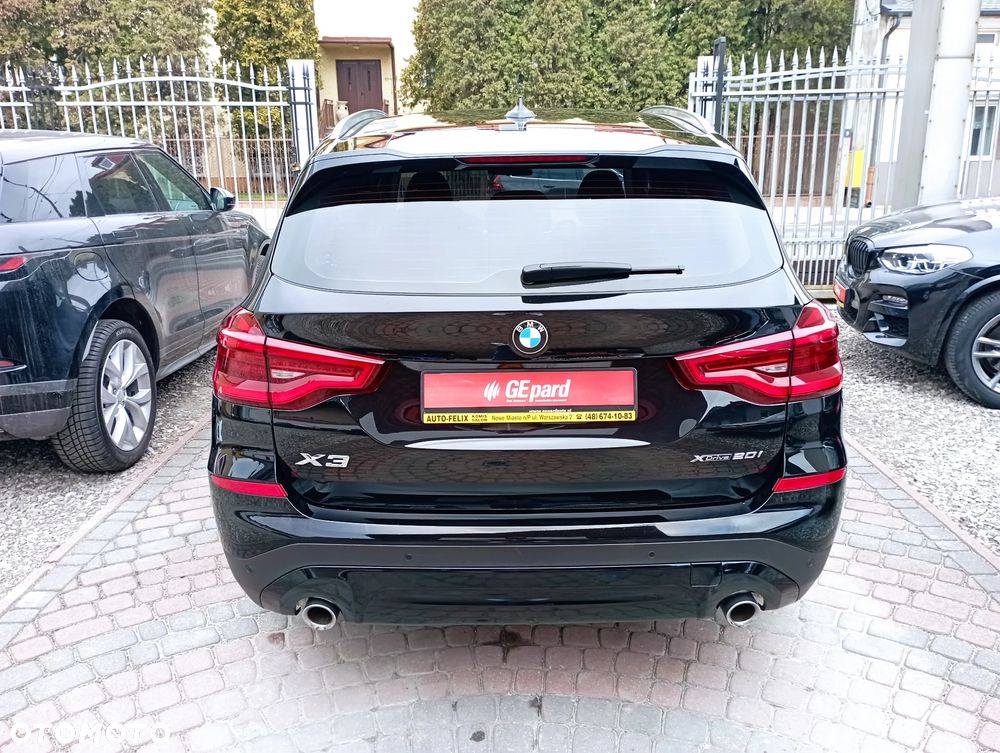 BMW X3 xDrive20i Advantage sport - 5