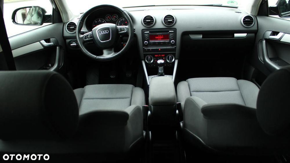 Audi A3 Sportback 1.6 TDI Attraction - 29