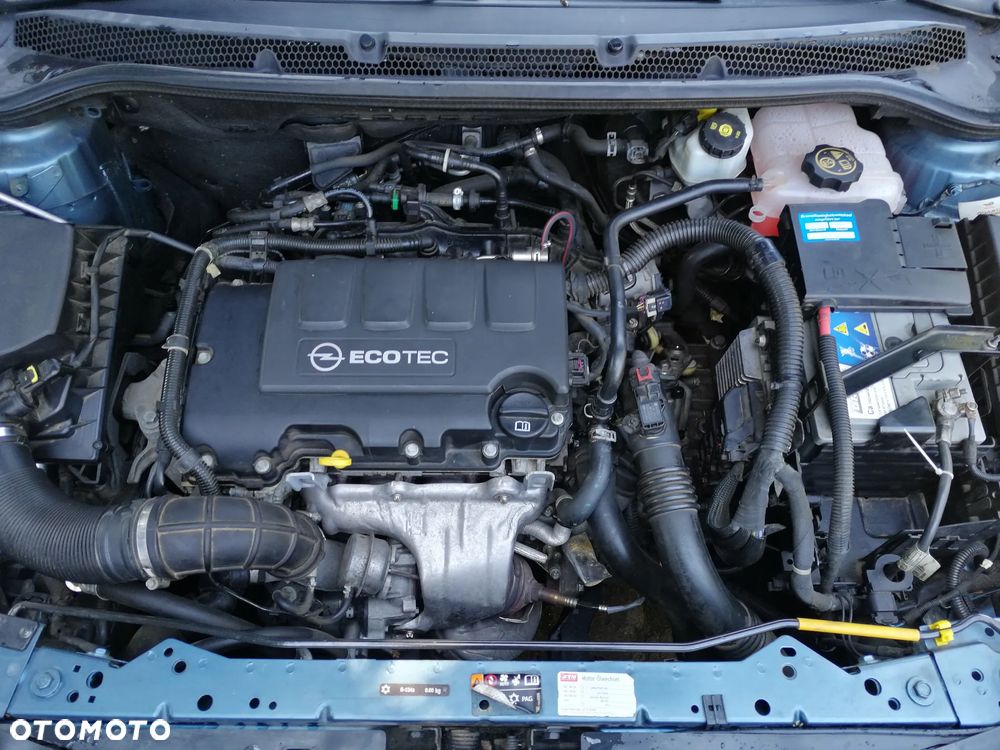 Opel Astra 1.4 Turbo - 23