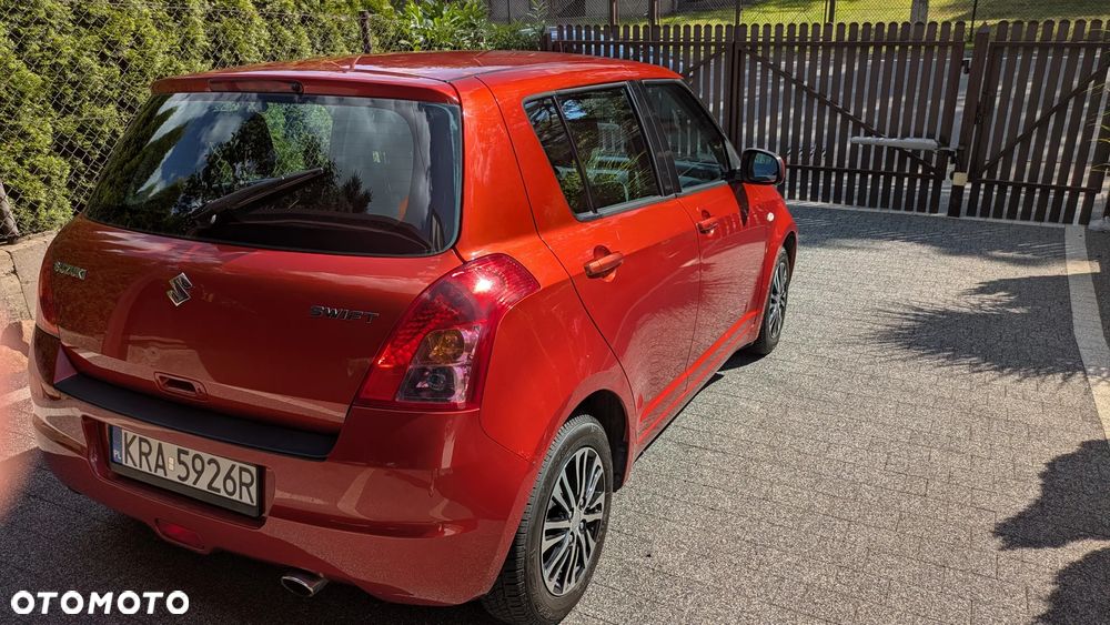 Suzuki Swift - 6
