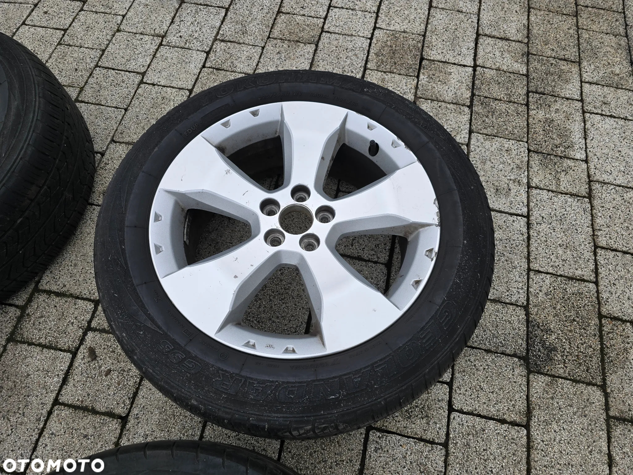 Koła SUBARU Forester SH Outback BR felgi Alumiowe Oryginał 7Jx17 et48 ch 56,1 opony 225/55r17 - 10