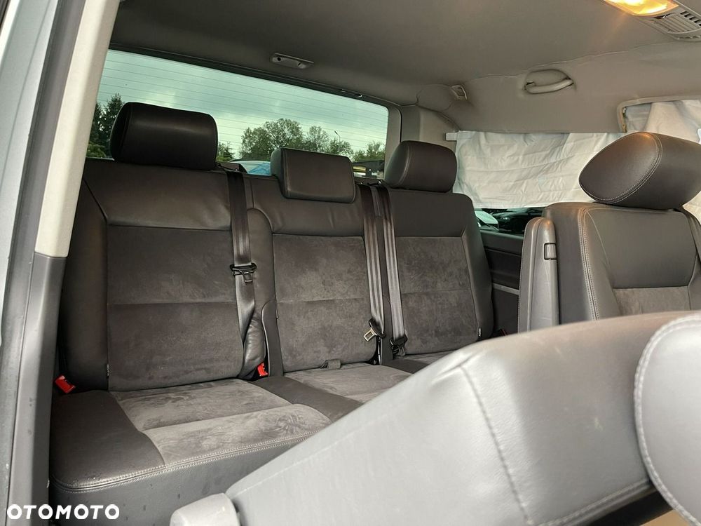 Volkswagen Multivan - 15
