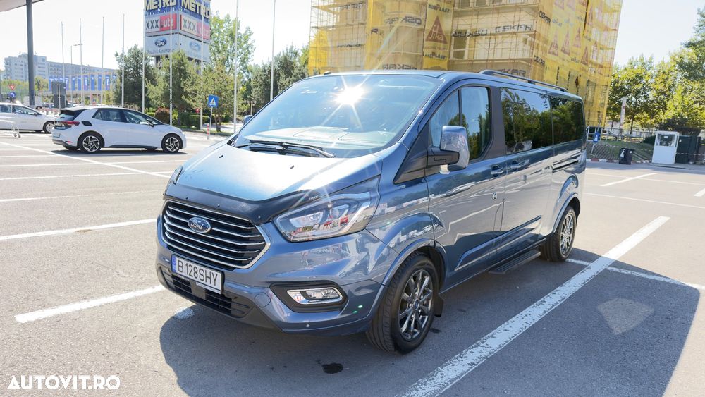 Ford Tourneo Custom Bus 320 2.0 EcoBlue 170 CP L2H1 Titanium X Aut. - 1