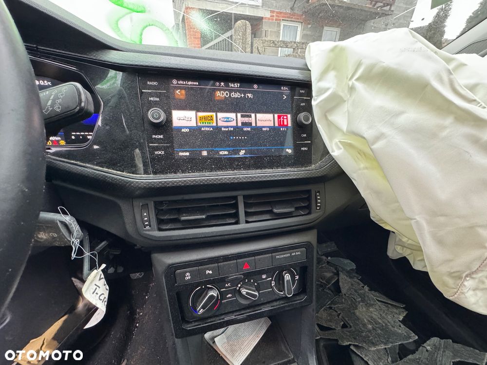 Volkswagen T-Cross - 10