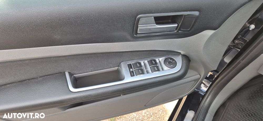 Ford Focus 1.6 TDCI DPF Titanium - 7