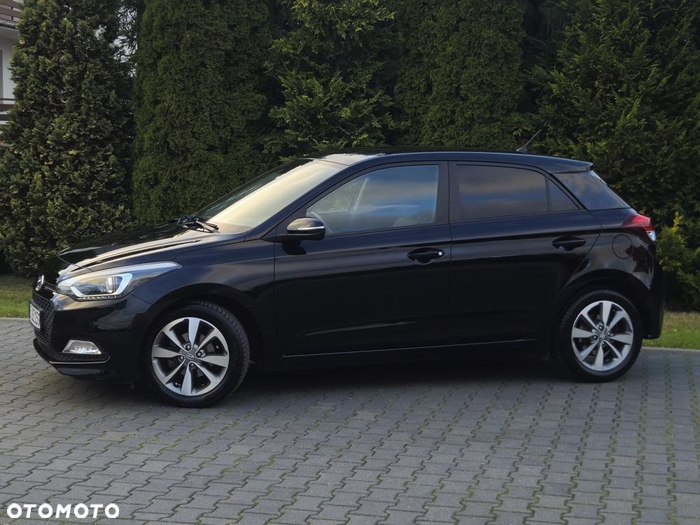 Hyundai i20 1.2 Passion Plus - 12