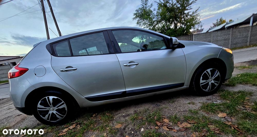 Renault Megane 2010 photo 5