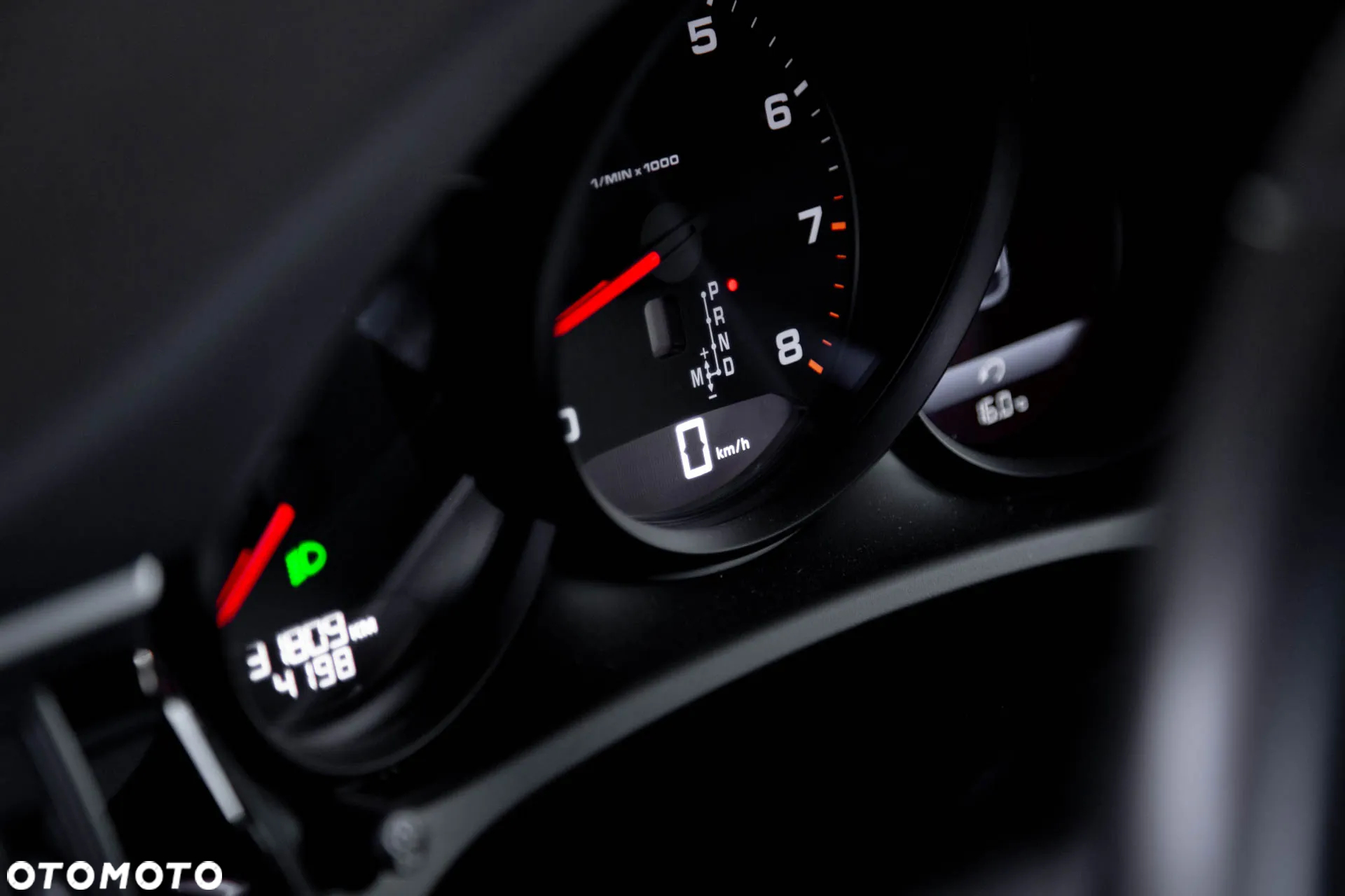 Porsche Macan Standard - 20