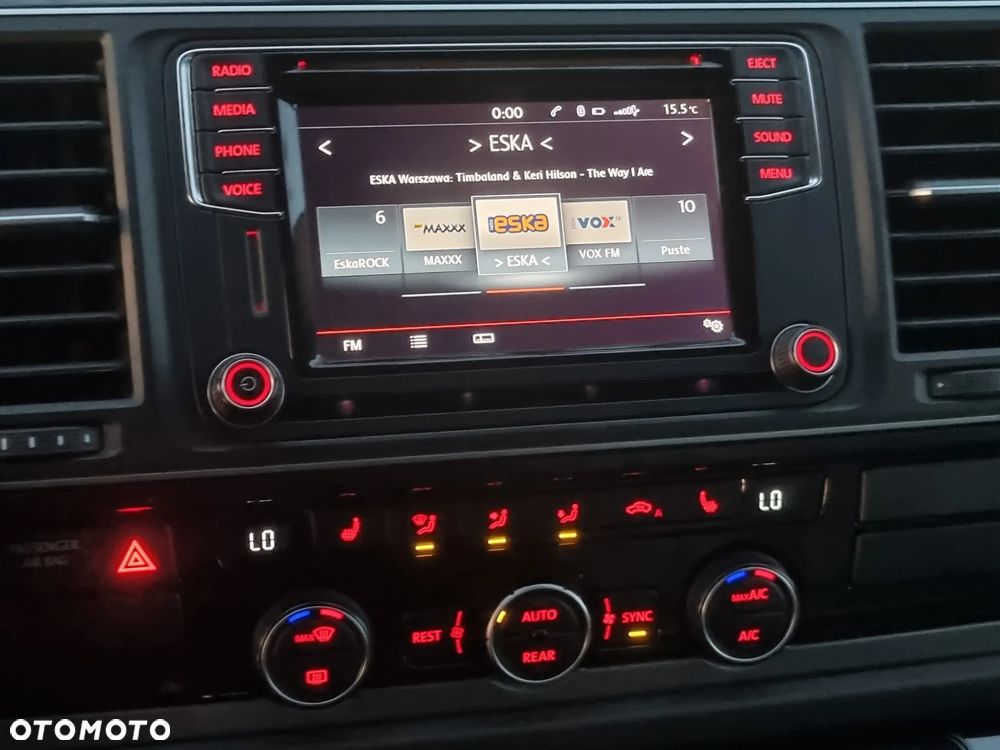 Volkswagen Multivan - 7
