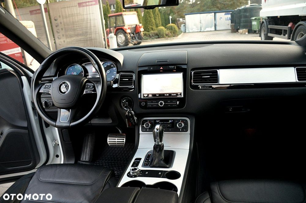 Volkswagen Touareg - 25