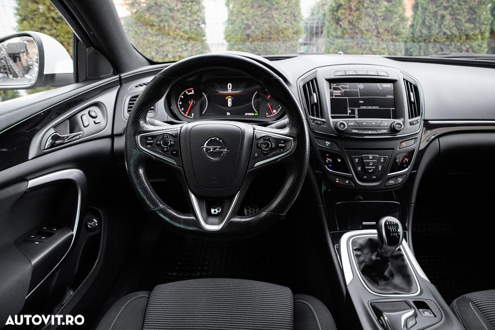 Opel Insignia - 2