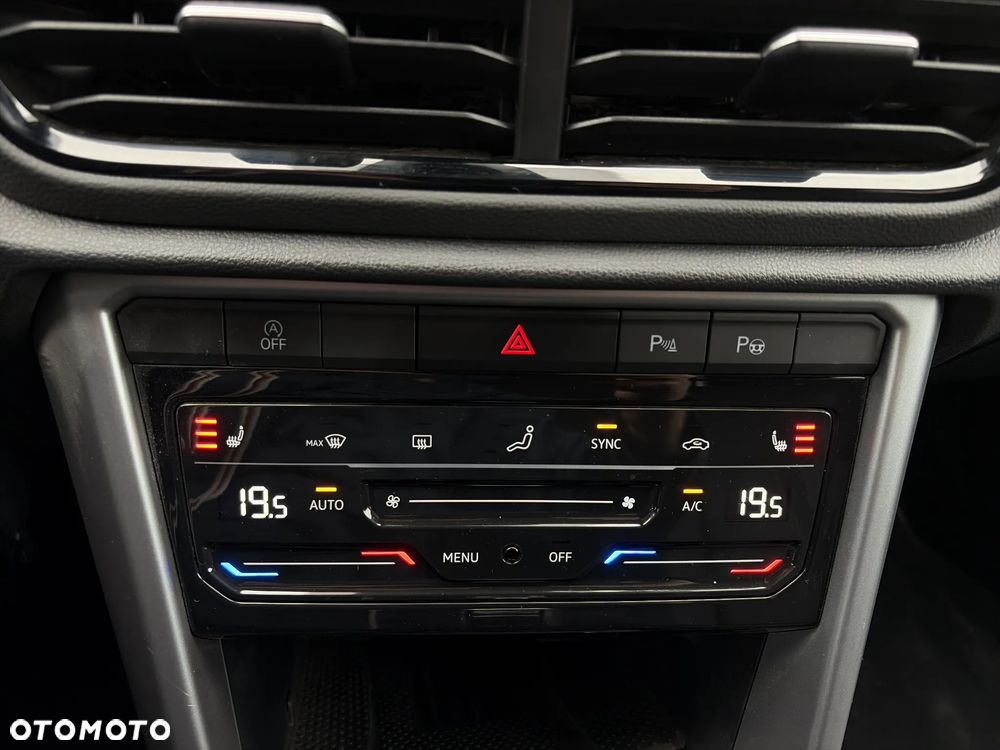 Volkswagen T-Roc 1.5 TSI Life DSG - 21
