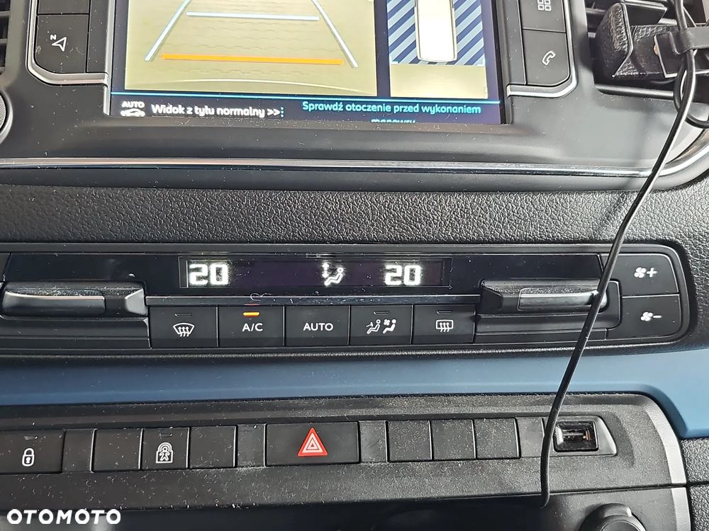 Peugeot Traveller - 21