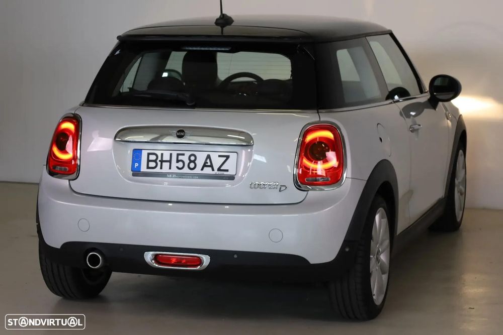 MINI 3 Portas Cooper D - 17