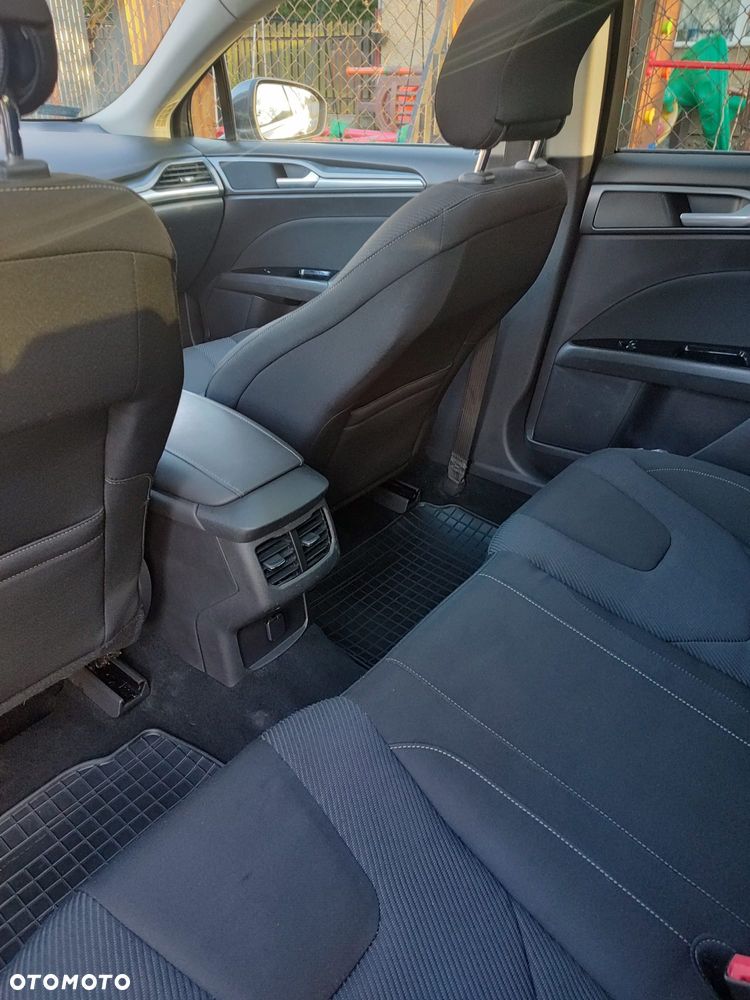 Ford Mondeo 2.0 TDCi Titanium PowerShift - 13
