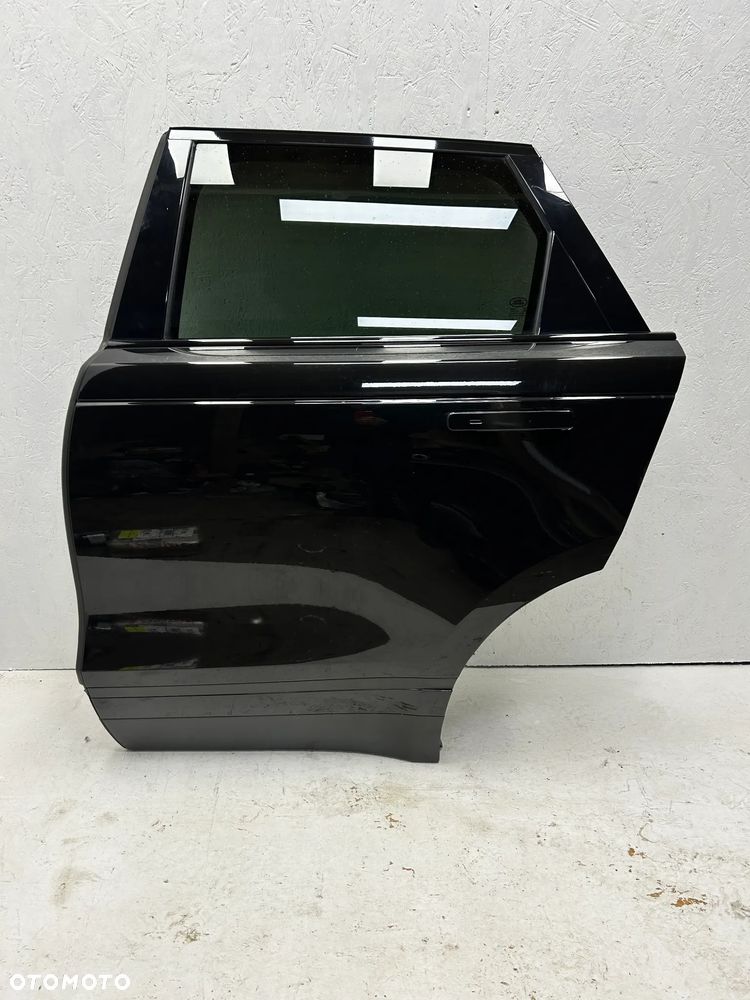 Drzwi lewe lewy tył Land Rover Range Rover Velar L560 Santorini black LRC820 - 1