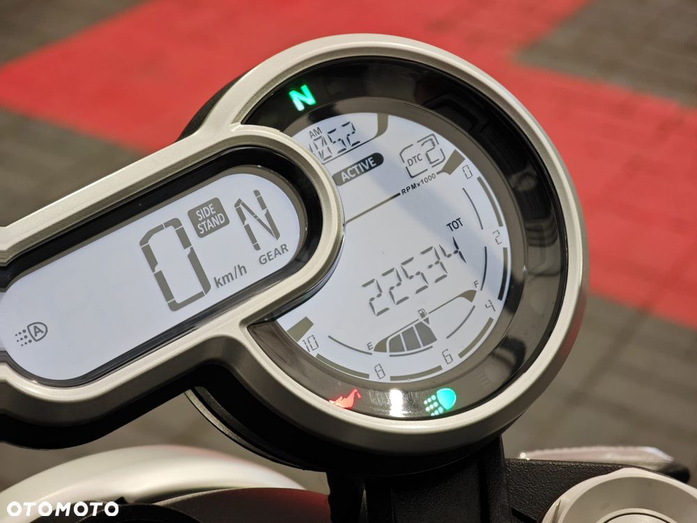 Ducati Scrambler - 10