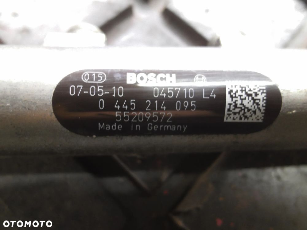 FIAT CROMA 1.9 JTD LISTWA WTRYSKOWA 0445214095 55209572   POSIADAM 2 SZT - 2