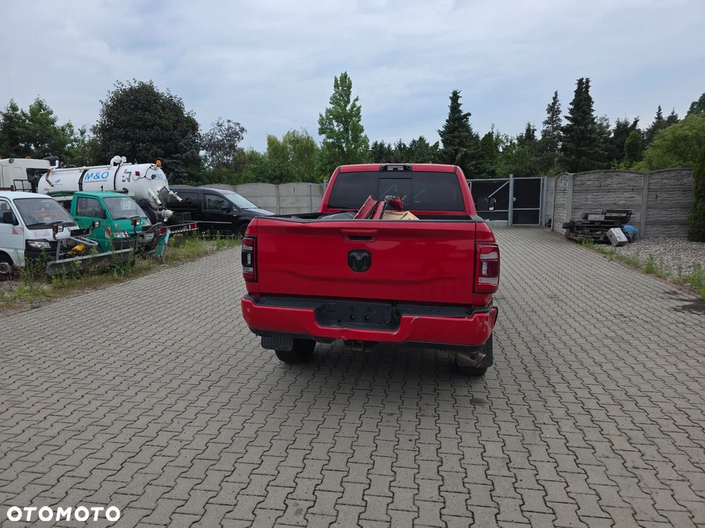 RAM 2500 - 4