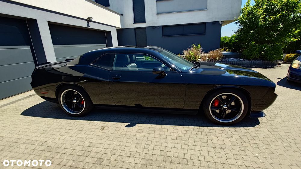 Dodge Challenger - 6