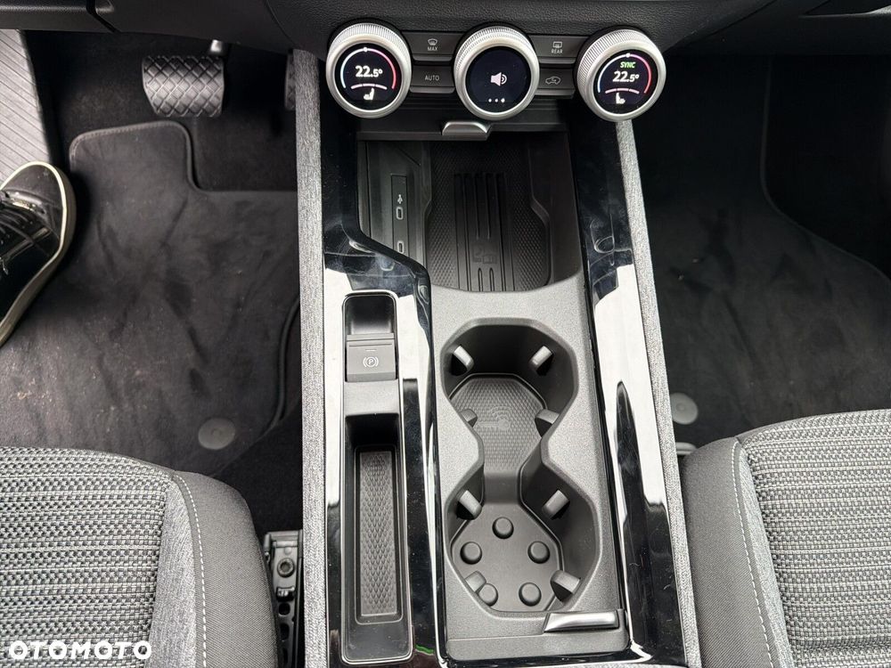 Skoda Superb 2.0 TSI Selection DSG - 22