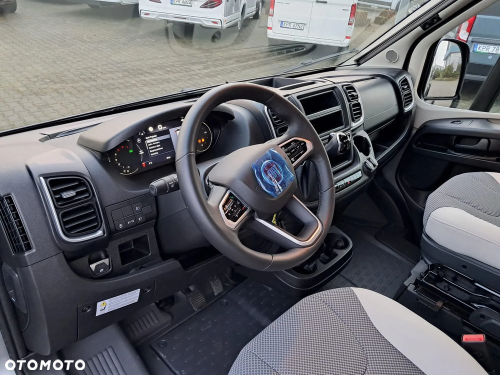 KNAUS VanTourer 600D Fabrycznie Nowy Automat DOPOSAŻONY 4 osobowy FV23% - 12