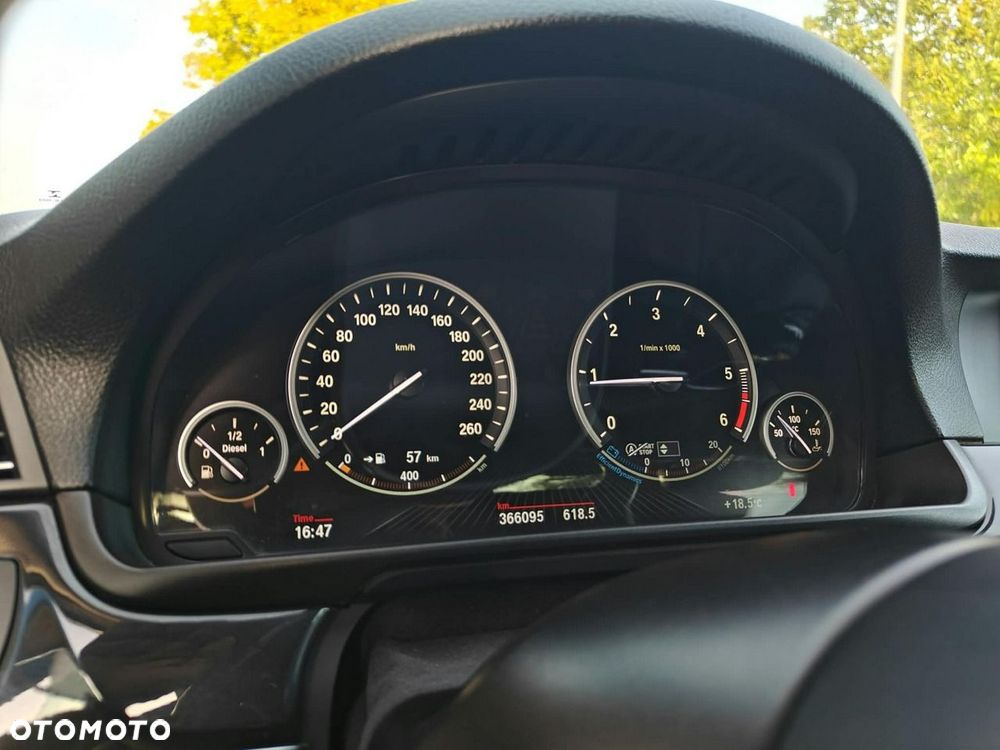 BMW Seria 5 - 16