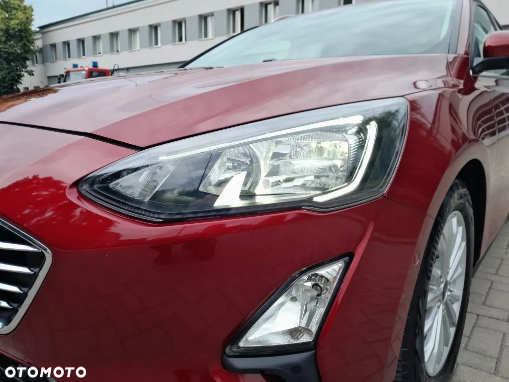 Ford Focus 1.5 EcoBoost Titanium X - 26