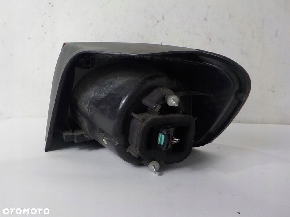 VOLKSWAGEN GOLF V PLUS LAMPA LEWA TYLNA LEWY TYŁ - 5