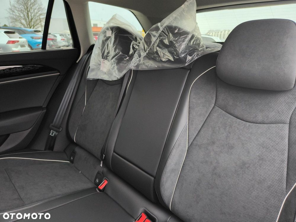 Volkswagen Passat - 17
