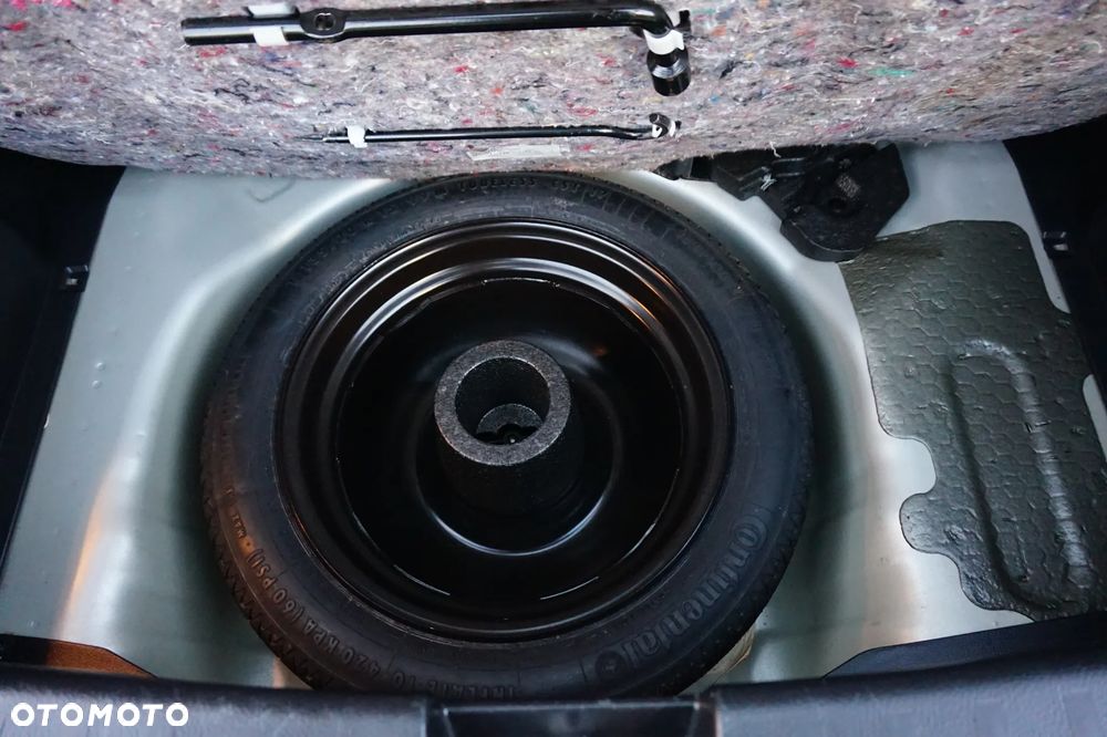 Suzuki Swift - 40