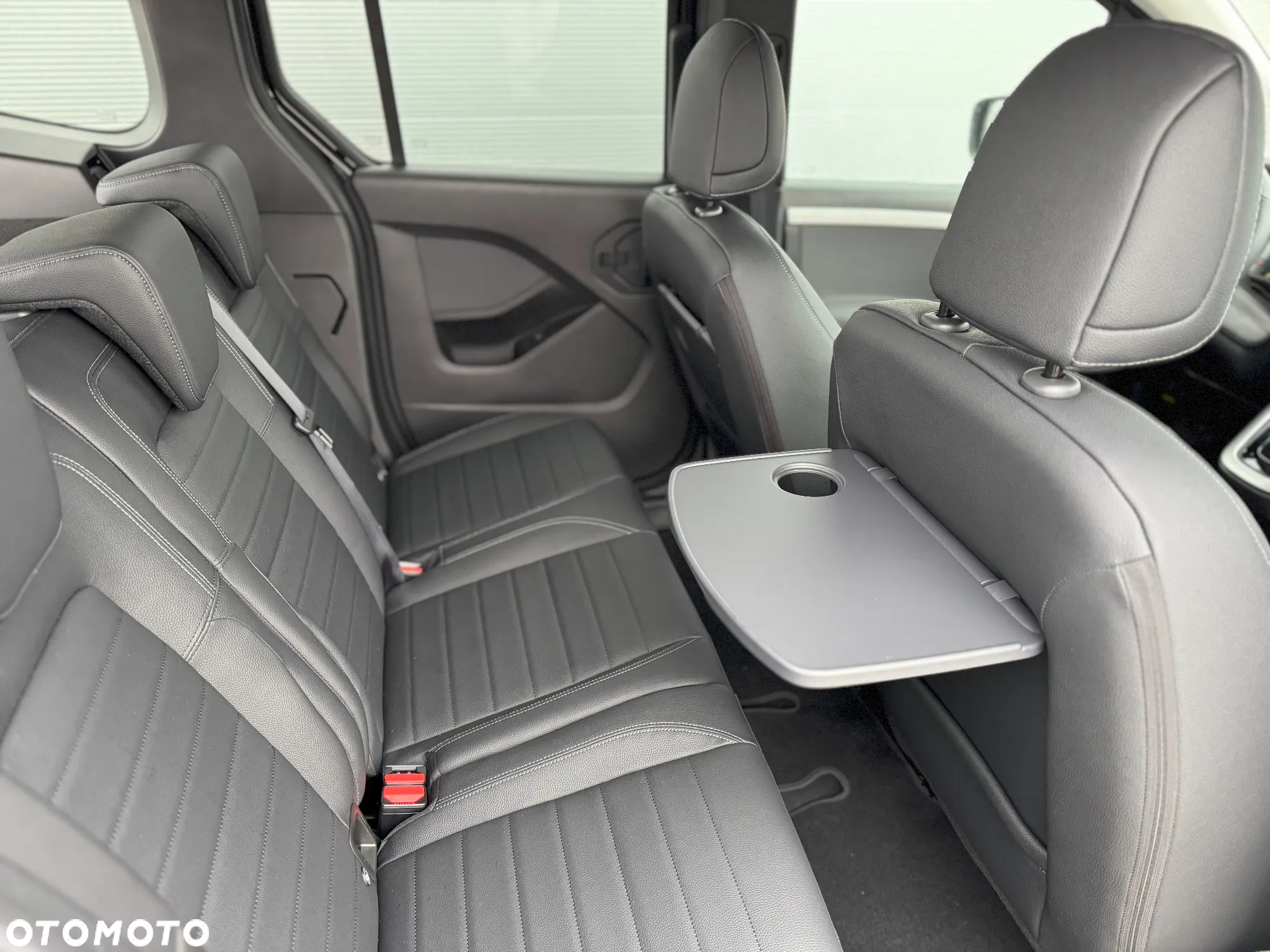 Mercedes-Benz Klasa T 180 d Progressive - 18