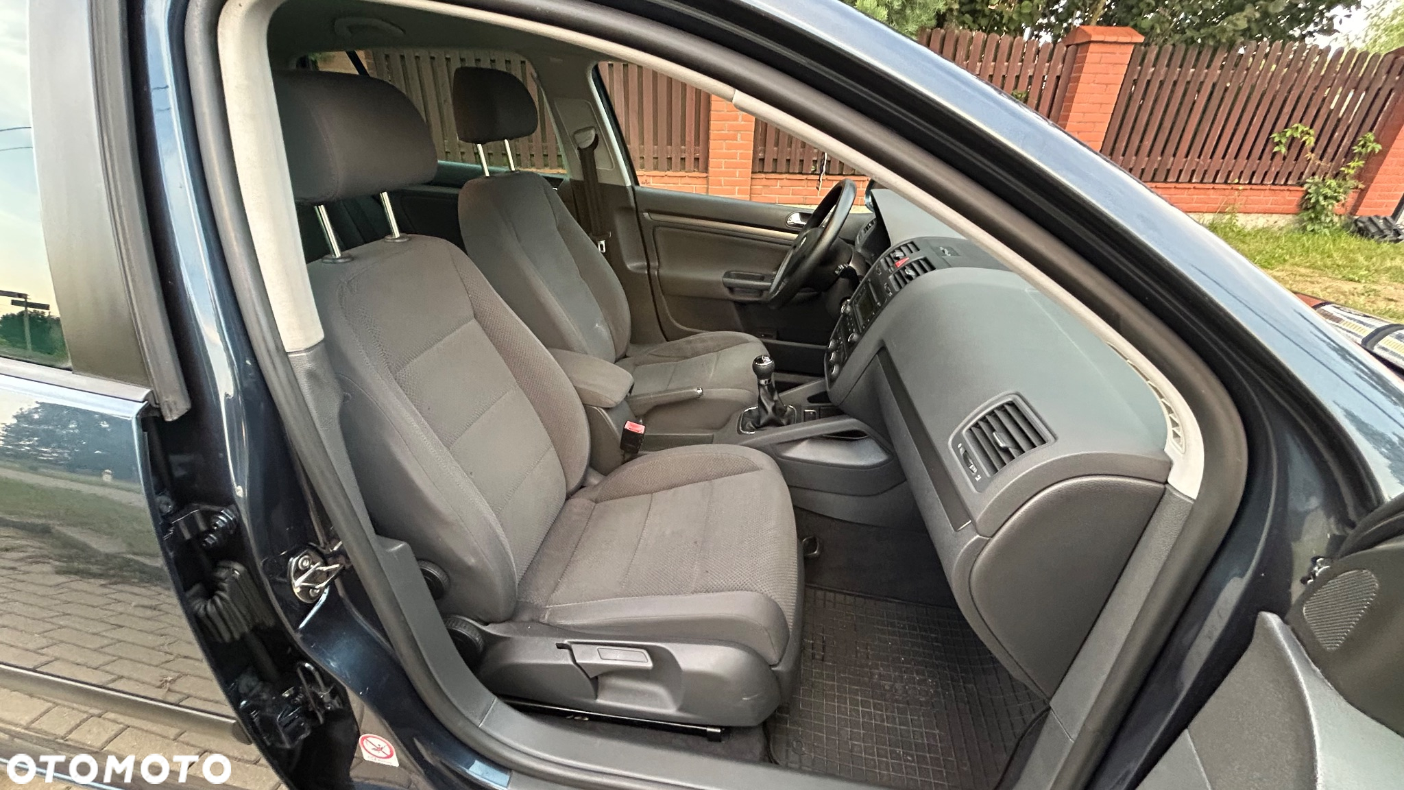 Volkswagen Golf 1.6 Comfortline - 10