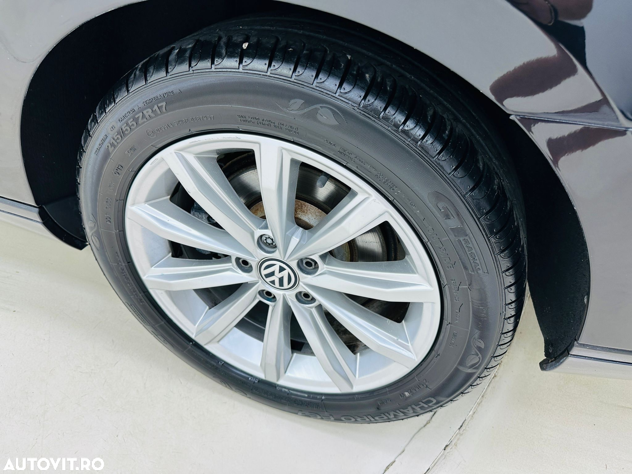 Volkswagen Passat - 19