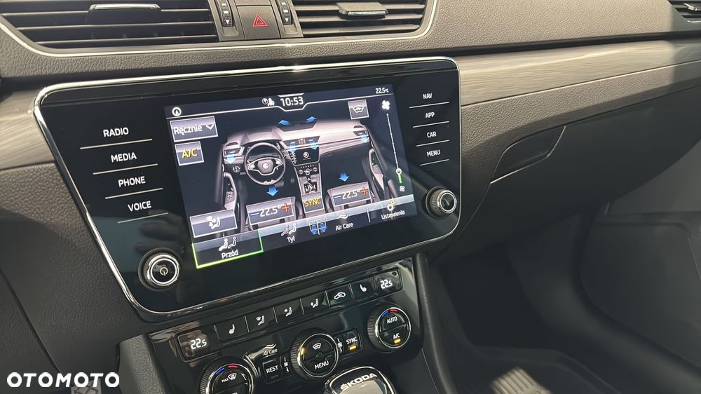 Skoda Superb 2.0 TDI SCR Style DSG - 27