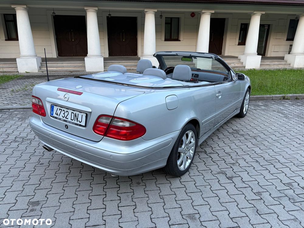 Mercedes-Benz CLK - 3