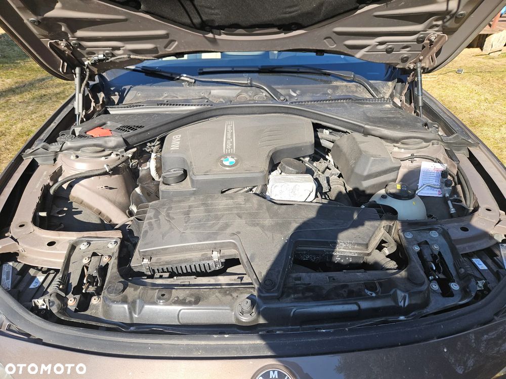 BMW Seria 3 328i xDrive - 13