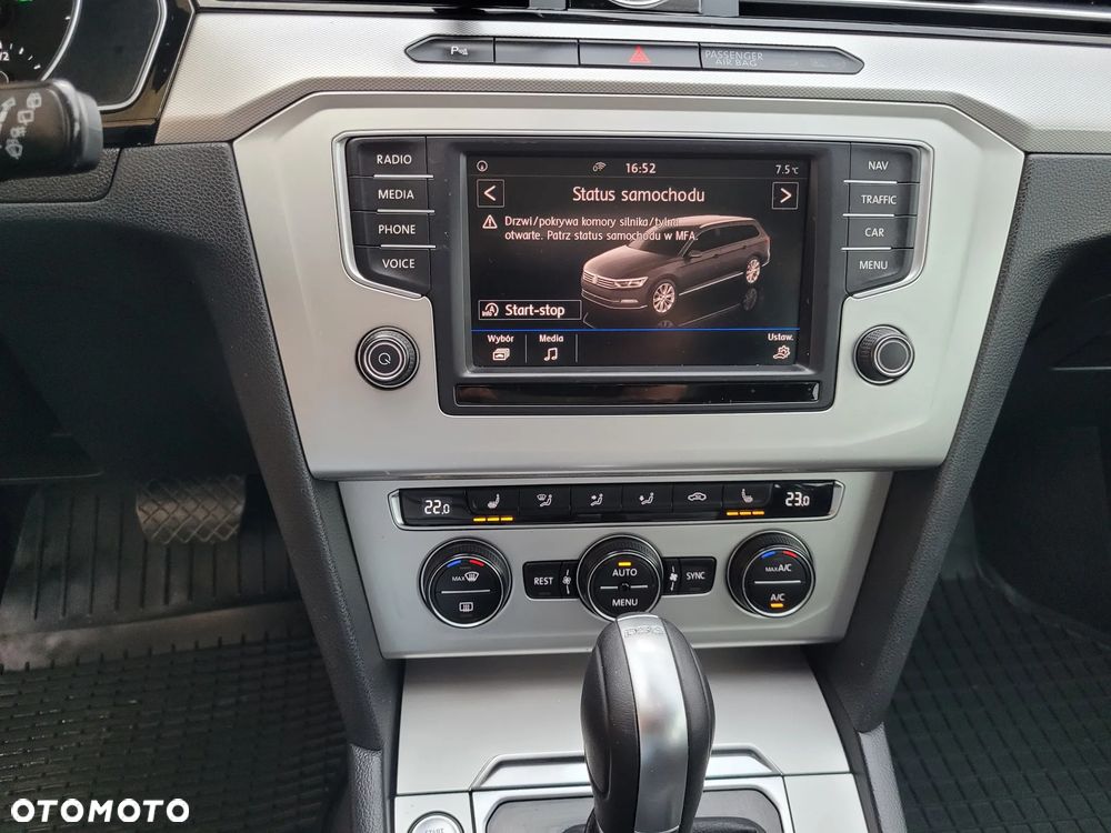 Volkswagen Passat - 15