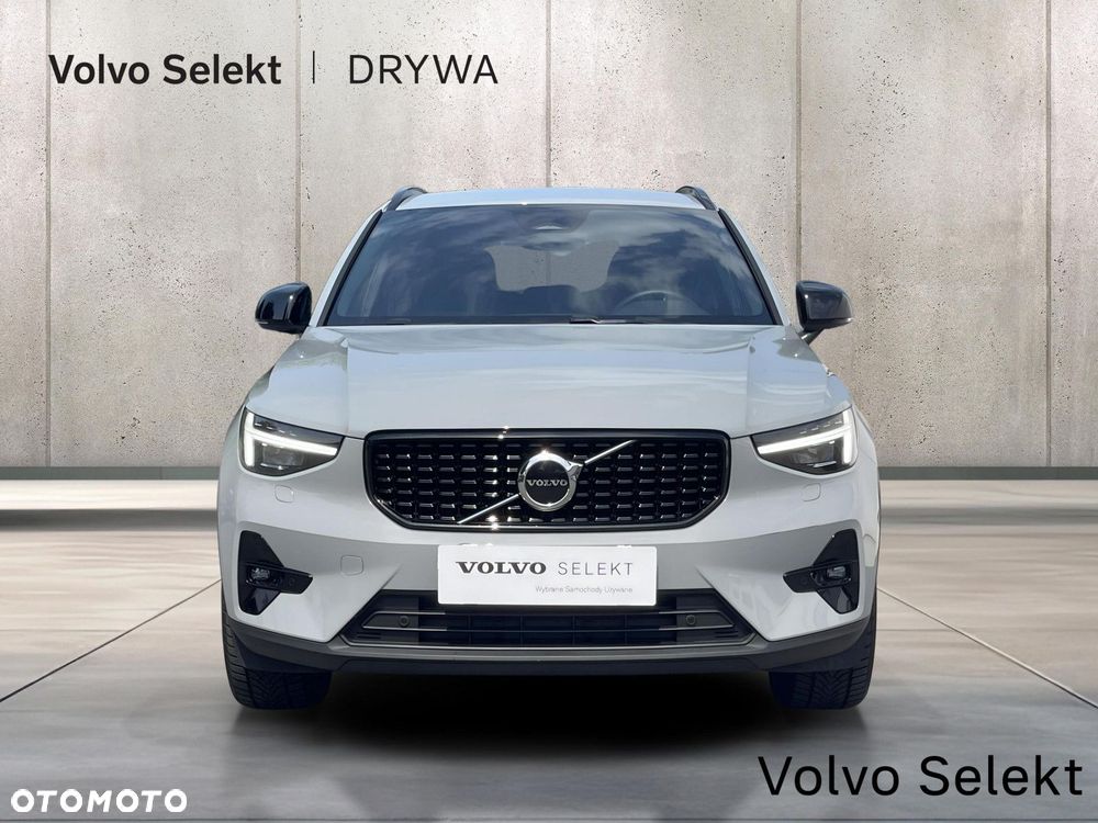 Volvo XC 40 B3 Plus Dark - 10