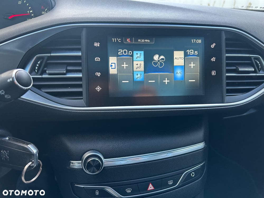 Peugeot 308 1.6 e-HDi Style STT - 11